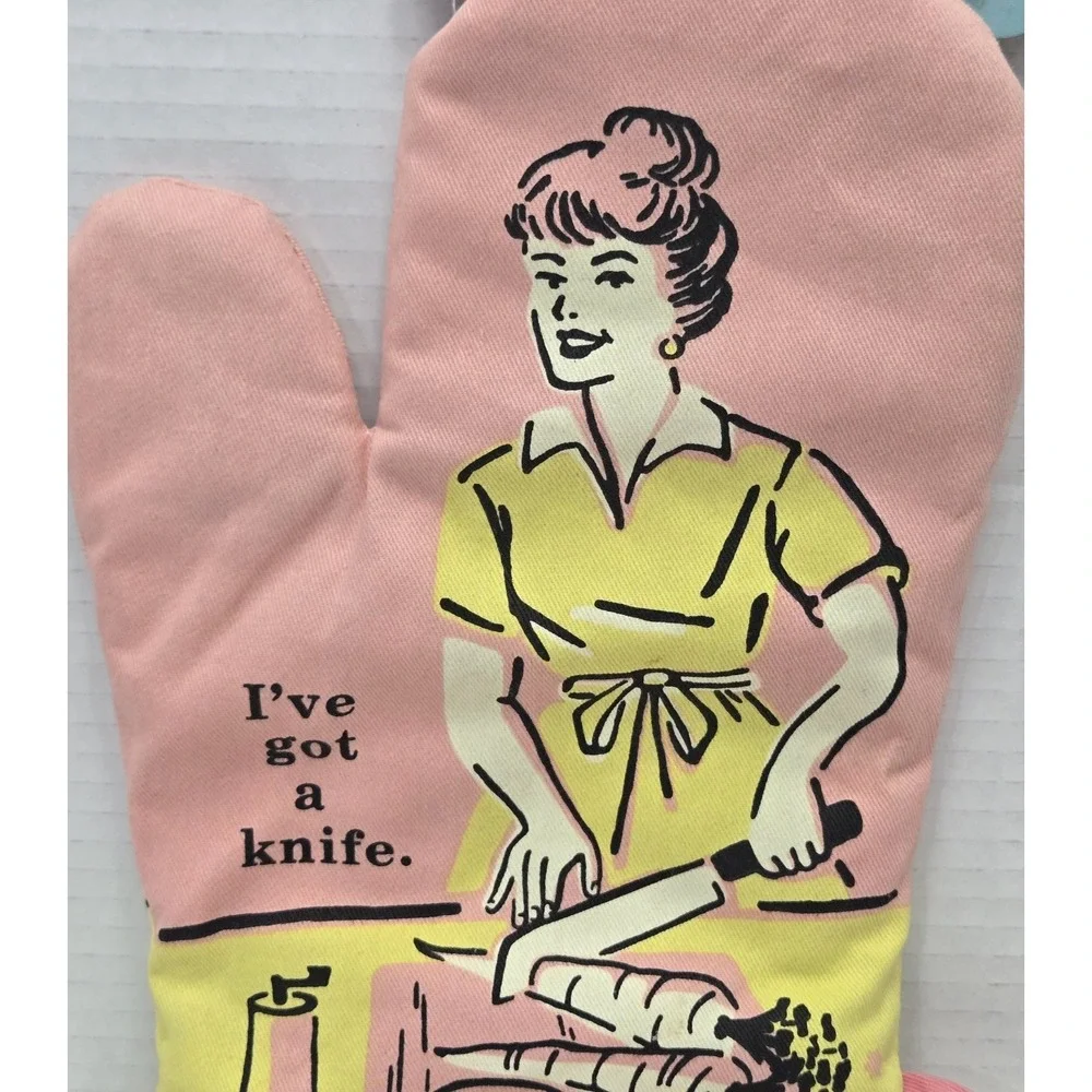 Blue Q Novelty Oven Mitt I've‎ Got a Knife Pink Retro Pot Holder Funny Gift New